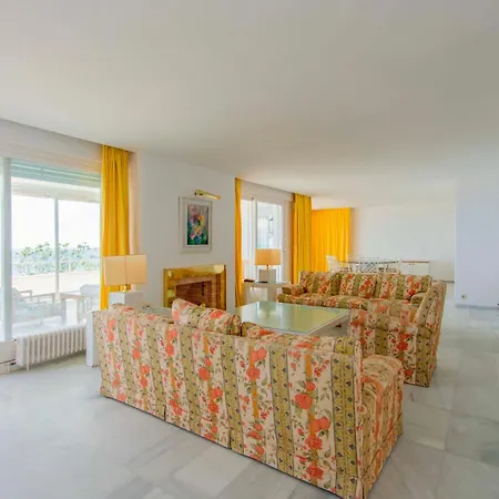 Torre Moruna كاستيلديفيلس